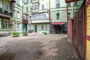 комерційна за адресою Богдана Хмельницького вул., 9