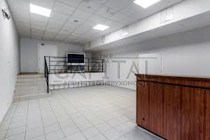 комерційна за адресою Антоновича вул. (Горького), 90-92