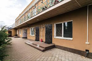 комерційна за адресою Португальська вул., 4-А