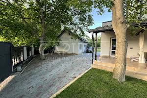 будинок за адресою с. Святопетрівське, Окружна вул., 7