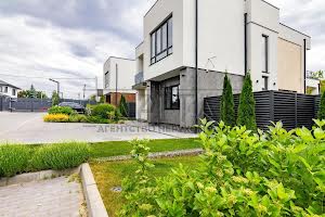 будинок за адресою Квітнева вул.