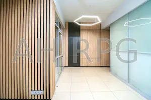 комерційна за адресою Спортивна пл., 3