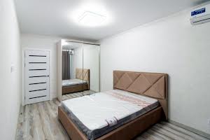 квартира за адресою Кадетський Гай вул., 10
