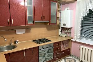 квартира за адресою ПГУ, 75