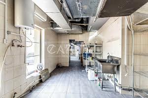 коммерческая по адресу Леси Украинки бульв., 28