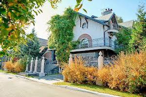 будинок за адресою с. Підгірці, Боровкова вул., 1