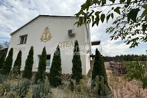 комерційна за адресою с. Подвірки, Куряжська вул., 4