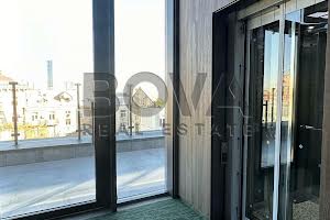 комерційна за адресою Антоновича вул. (Горького), 7