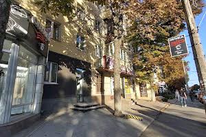 комерційна за адресою Соборности, 62