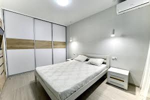 квартира за адресою Боголюбова вул., 33