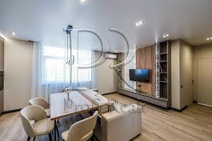 квартира по адресу Олександра Олеся ул., 5