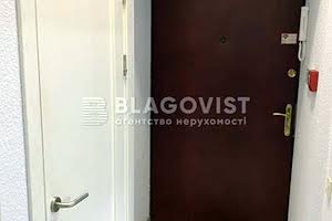коммерческая по адресу Нижній Вал, 35