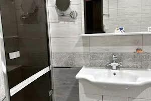 квартира за адресою Вартових Неба, 41