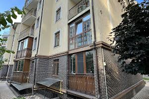 комерційна за адресою Західна вул., 8