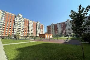 квартира за адресою сімейна, 6