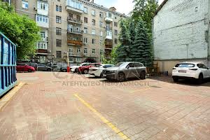 комерційна за адресою Еспланадна вул., 32-В