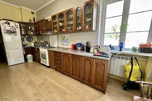 будинок за адресою с. Петропавлівська борщагівка, Київська вул.