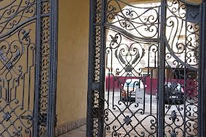 комерційна за адресою Громадянська вул., 5