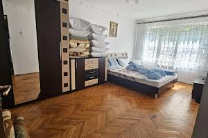 квартира за адресою Василя Симоненка вул., 8