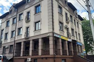комерційна за адресою Рокосовского, 2