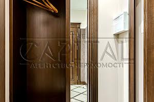 комерційна за адресою Антоновича вул. (Горького), 151