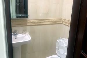 комерційна за адресою Лесі Українки бульв., 6