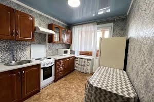 квартира за адресою Тополина вул., 18