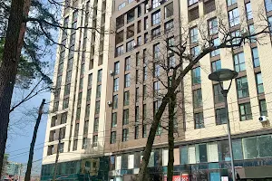 комерційна за адресою Матвія Донцова вул. (Тургенєвська), 24