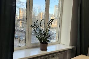 комерційна за адресою Лесі Українки бульв., 6