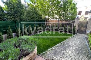 будинок за адресою смт. Козин, Лугова вул., 38