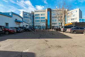 комерційна за адресою Миколи Закревського вул., 18