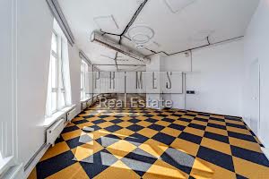 коммерческая по адресу Кловский спуск, 7a