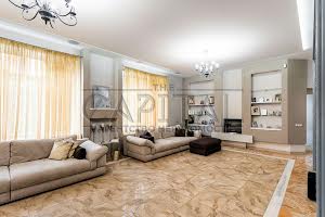 будинок за адресою с. Нові Петрівці, Князя Святослава вул.