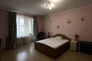 квартира за адресою Трьохсвятительська вул., 3