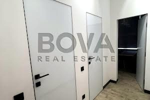 комерційна за адресою Бессарабська пл., 5
