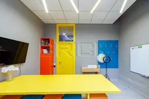 комерційна за адресою Ґарета Джонса вул. (Сім'ї Хохлових), 6