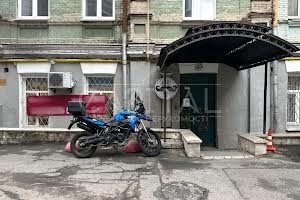 комерційна за адресою Київ, Михайлівська вул., 24/11В