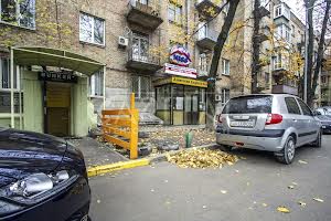 комерційна за адресою Марії Приймаченко бульв. (Академіка Ліхачова), 27