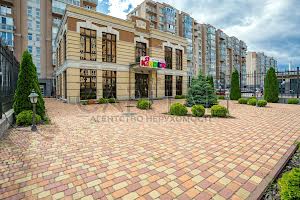 комерційна за адресою Метрологічна вул., 56