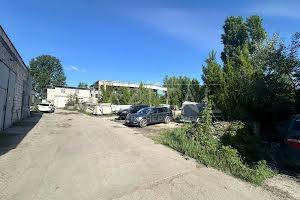 комерційна за адресою Любомирська вул., 4а