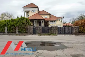 дом по адресу Дачная ул.