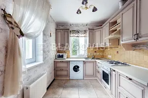 будинок за адресою Бровари, Абрикосова вул., 1