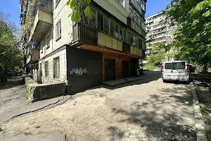 комерційна за адресою Кавказька вул., 2