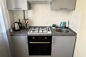 квартира за адресою Симиренка вул., 7Б