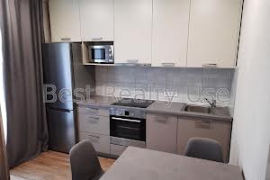 квартира за адресою Сім'ї Кульженків вул. (Петра Дегтяренка), 6