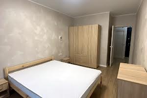 квартира за адресою Олександра Олеся вул., 5