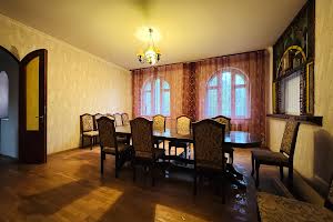 будинок за адресою Вишнева, 3