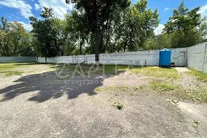 комерційна за адресою Бориспільська вул., 19Б