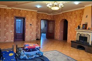 будинок за адресою Гідності вул. (Жертв Революції)