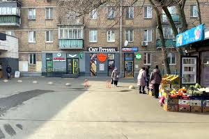 комерційна за адресою Авіаконструктора Антонова вул., 35
